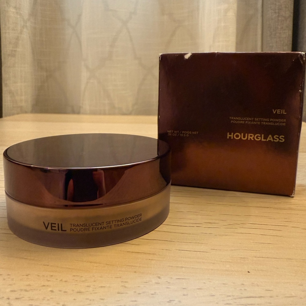 Hourglass Veil Setting Powder (Deep)
